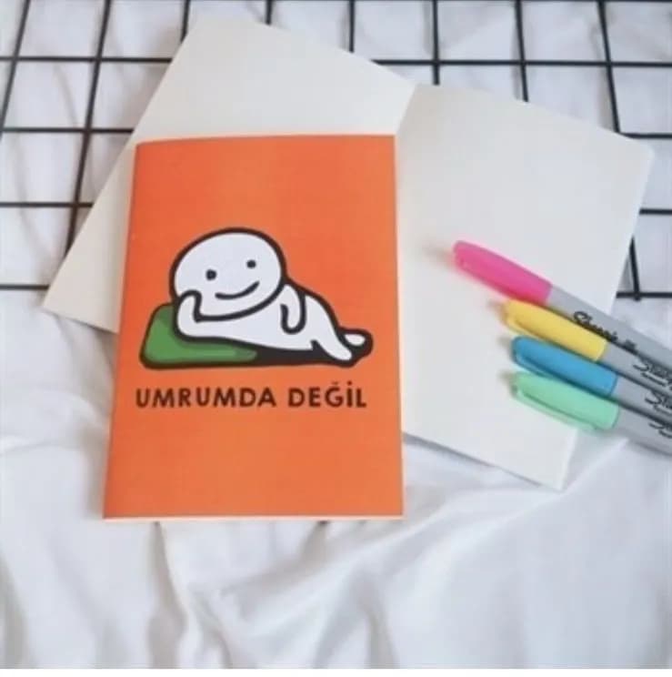 Dəftər Umrumda Değil