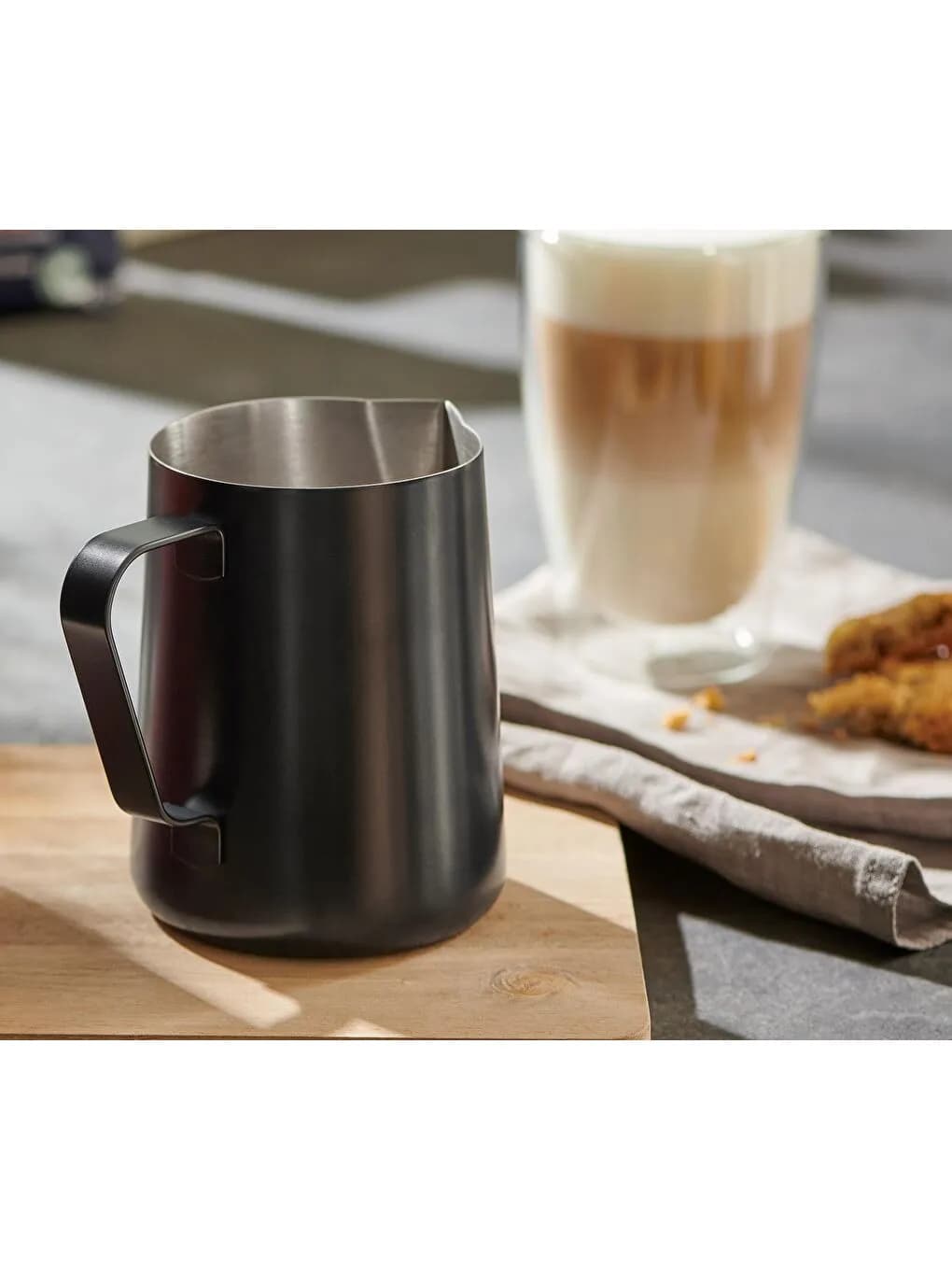 Tchibo Süd Potu (Milk Frothing Pitcher), Qara – 600 ml