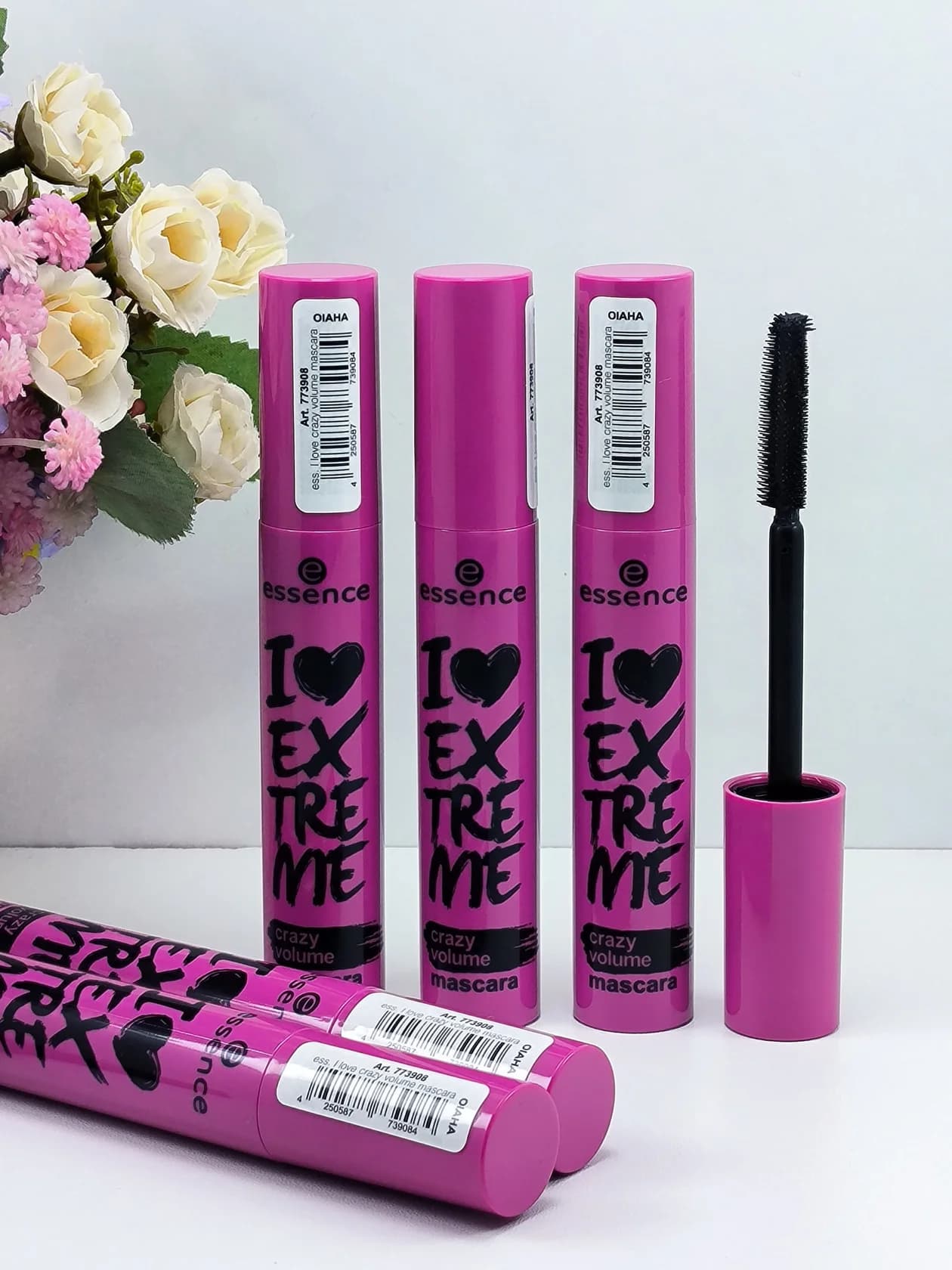 Kirpiklər üçün tuş I Love Extreme, qara