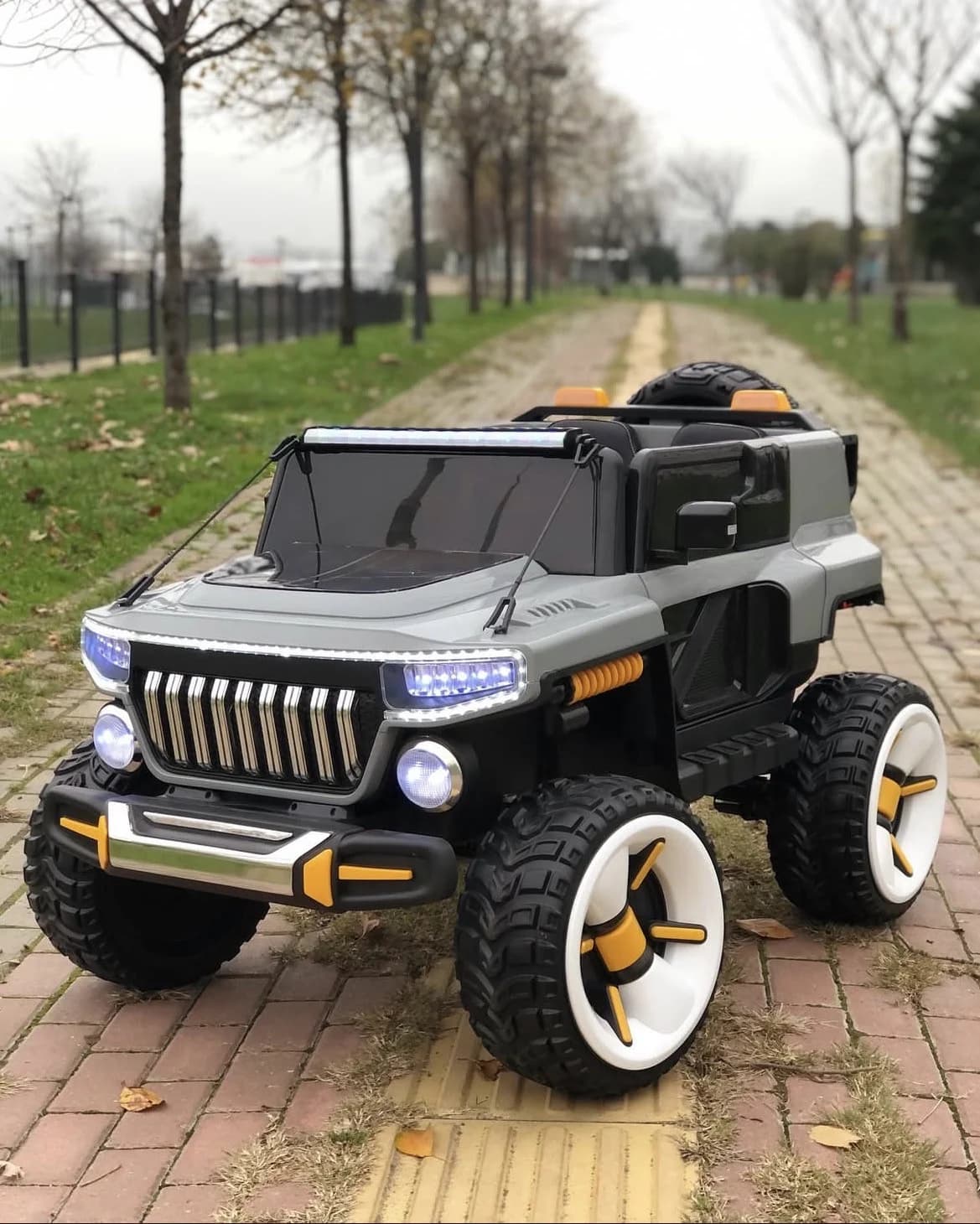 Uşaq elektrikli avtomobil Jeep — şəkil 3