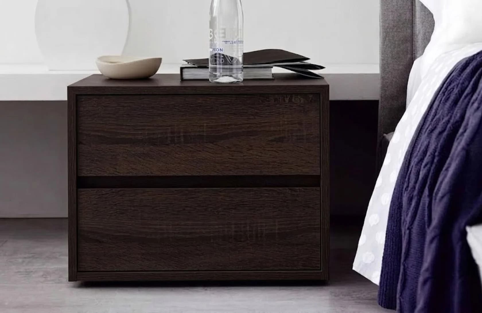 Çarpayıyanı tumba Venge MB 6, laminat, qəhvəyi, 38x45x40 sm.