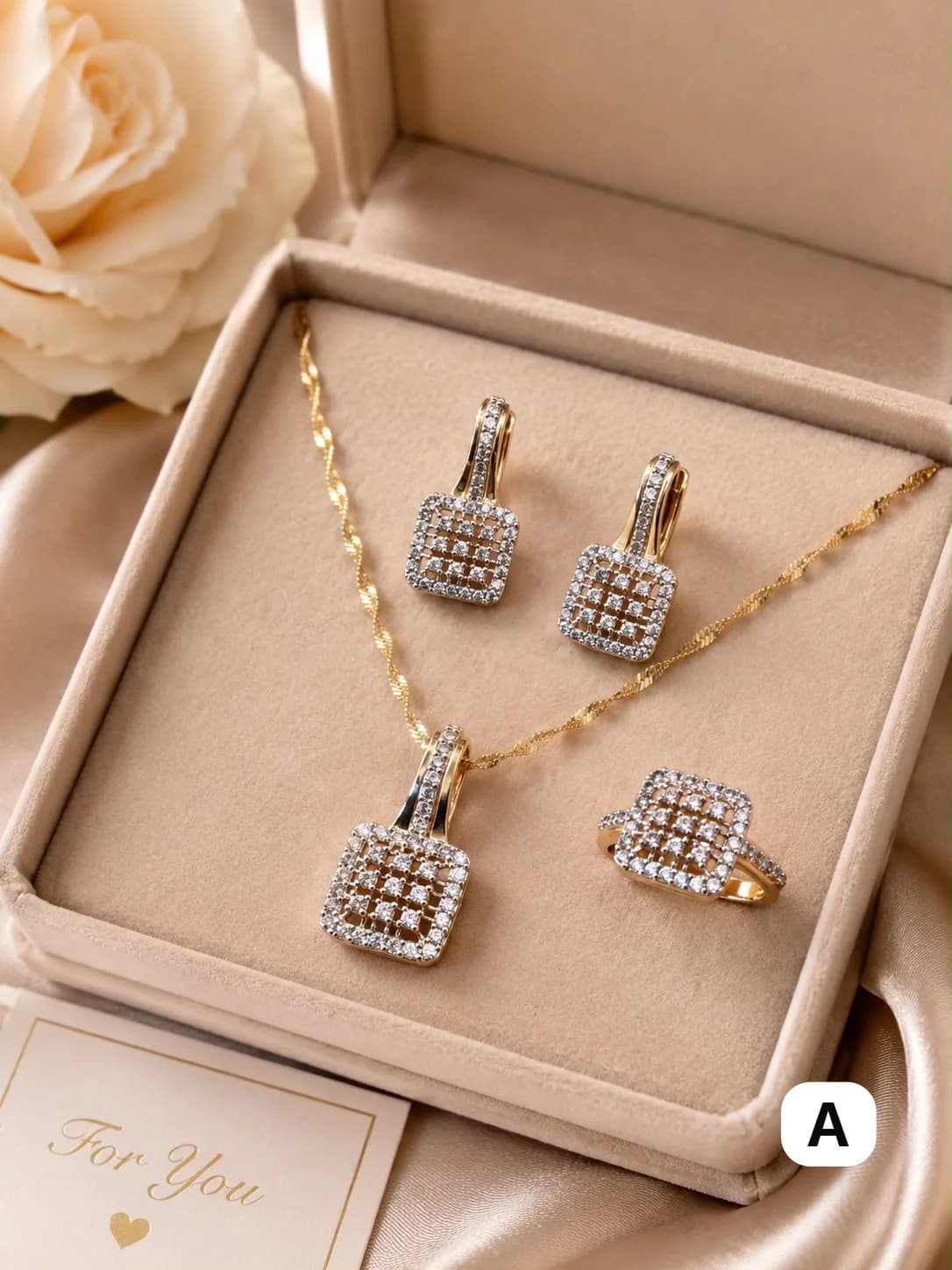 Bijuteriya dəsti, boyunbağı + sırğa + üzük, qadınlar üçün, qızılı, metal ərintisi