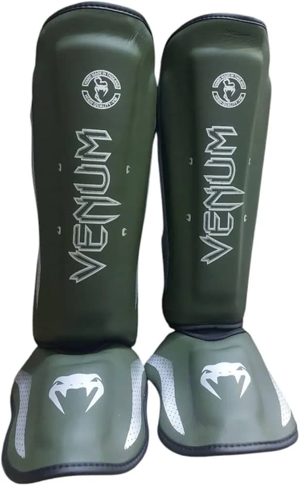 Kikboks üçün futlar Venum xaki L