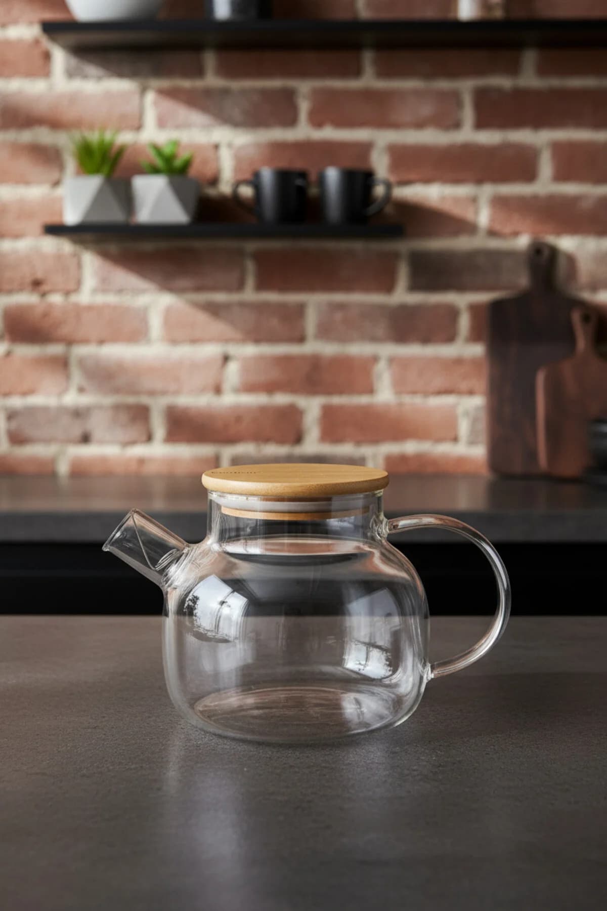 Şüşə Çaynik Bambuk Qapaqlı – İstiliyə Davamlı Çaydan 1000 ml